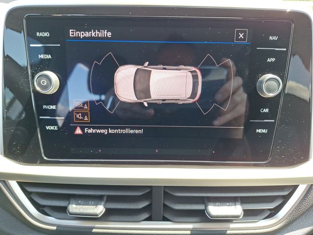T-Roc 1.5 TSI Move DSG *Navi*ACC*AHK*SHZ*PDC*17'