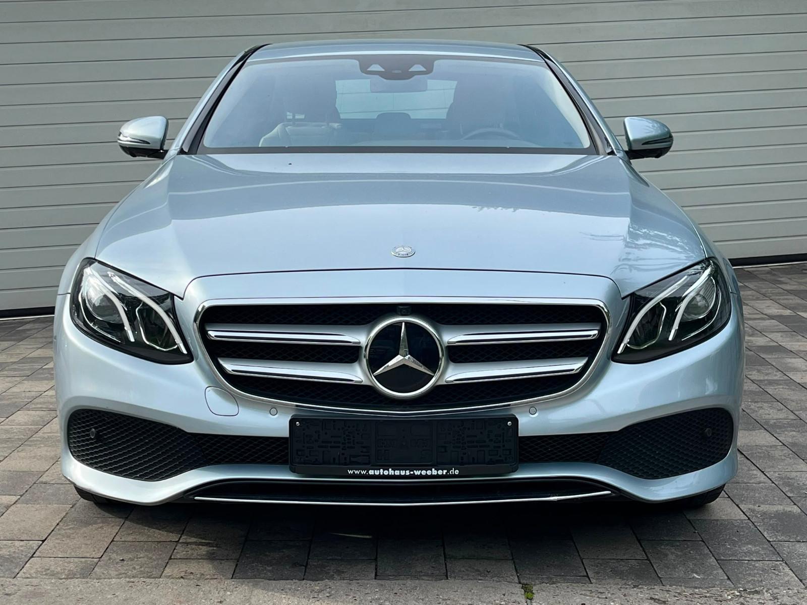 Mercedes-Benz E 400 4Matic Limo. 1.Hand Distr.Spur.Burmester