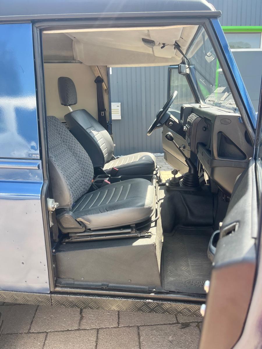 Land Rover Defender 2.5 TD5 90 E 122ch - Empattement court - CT récent - Carnet entretien - Attelage