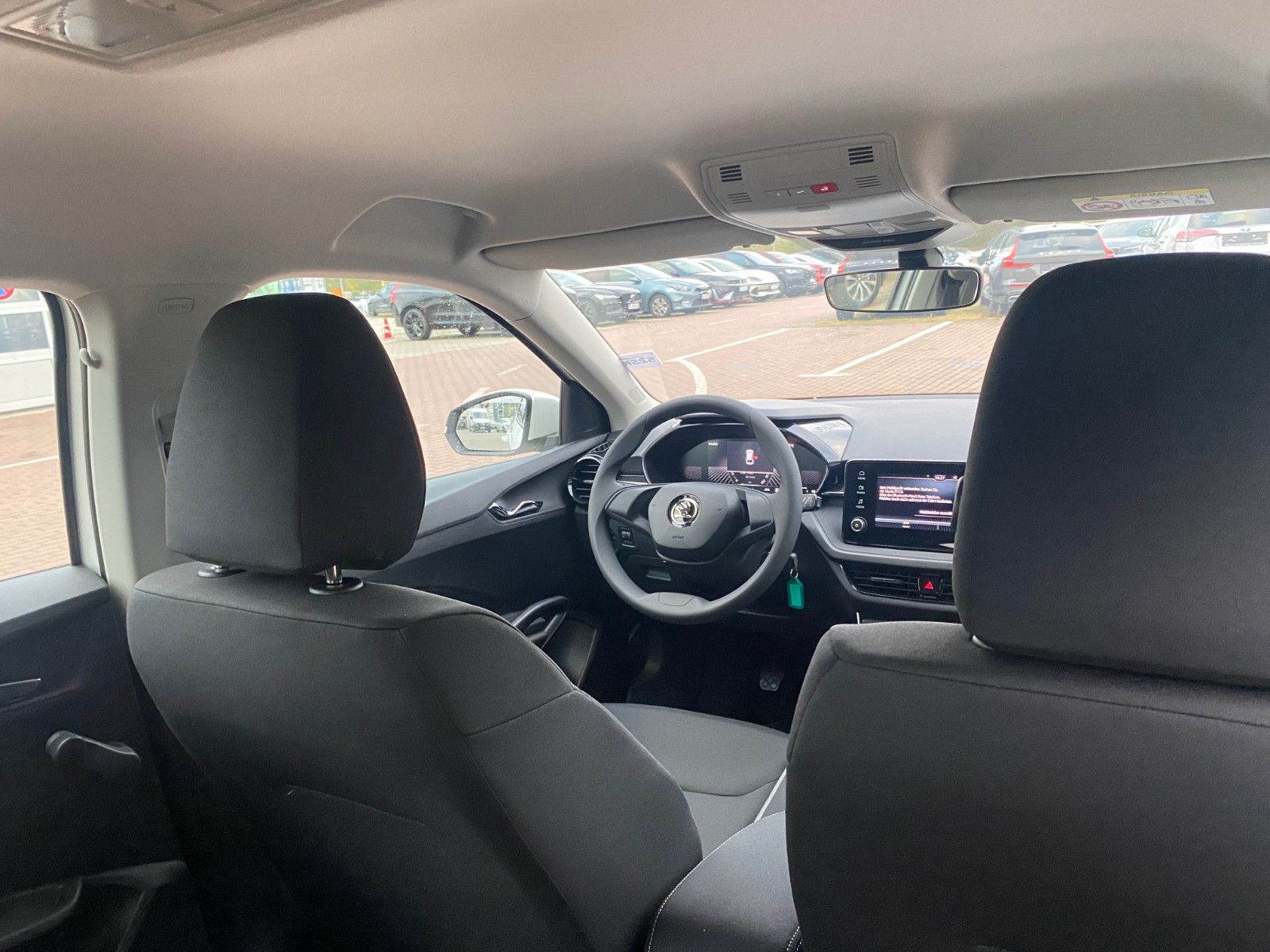 Fahrzeugabbildung SKODA Fabia 1.0l MPI Essence *SOFORT*KLIMA*PDC hinten*