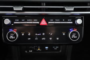 Hyundai TUCSON - 12