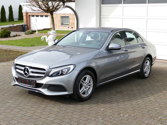 Mercedes-Benz C 200 Avantgarde Automatik * Navi+Sitzhzg+LED