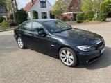 BMW 330i - nur 66.000 km, Top-Zustand - BMW 330: Limousine, 3.0