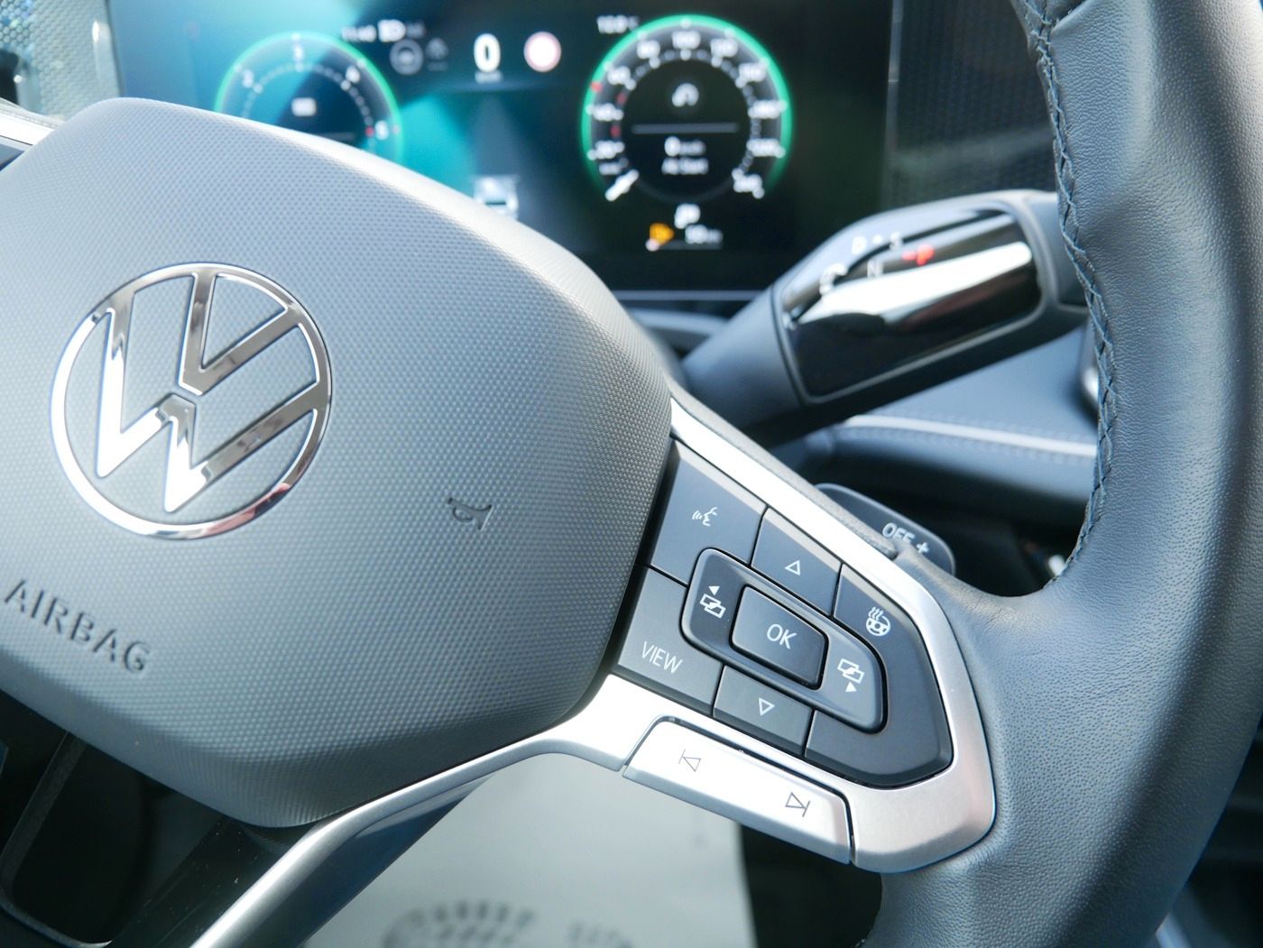 Fahrzeugabbildung Volkswagen Passat Variant 2.0 Business NEU56T AHK ACC Kamer