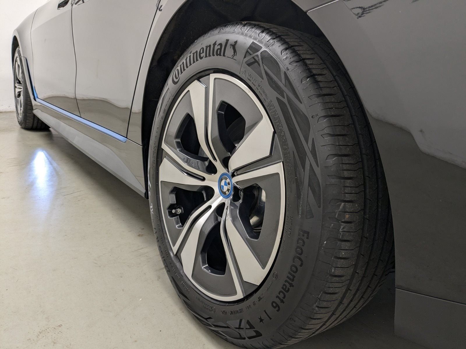 BMW i4 eDrive35 SHZ DAB DA PA 17"LMR foto 15
