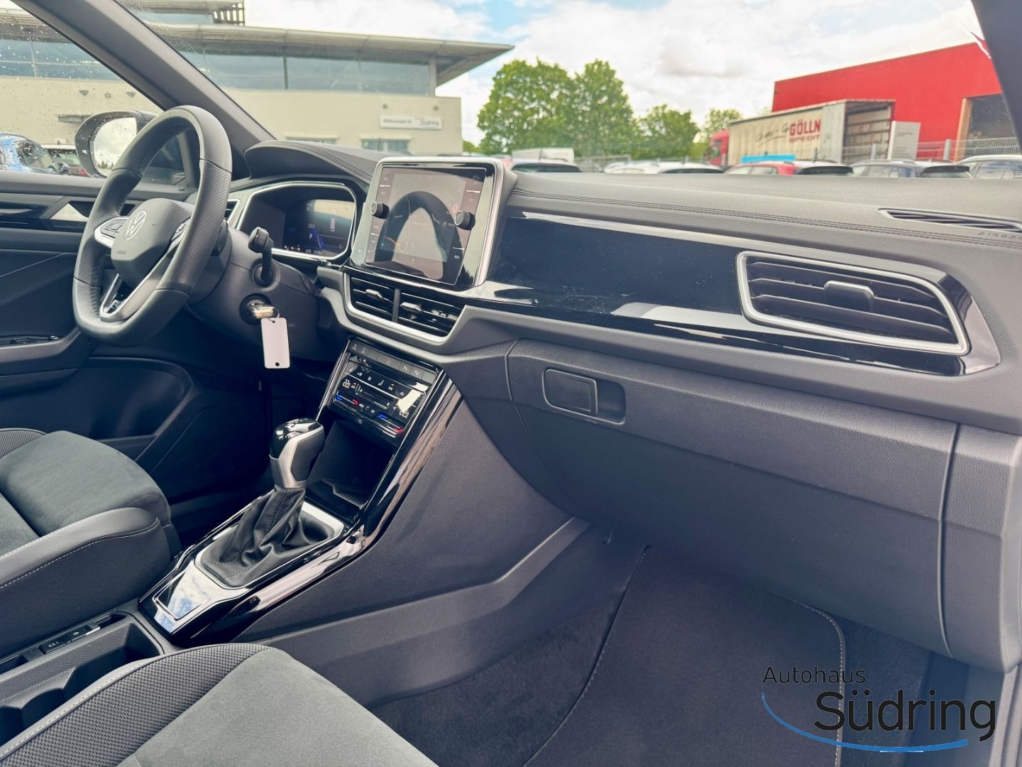 T-Roc 1,5 TSI R-Line DSG AHK Navi AppConnect