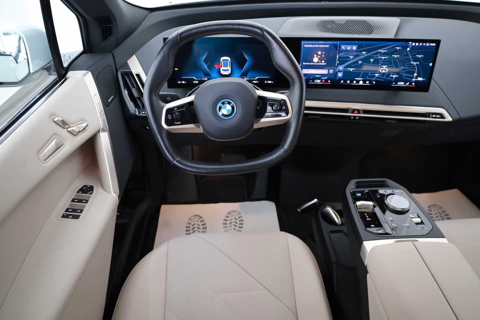 Fahrzeugabbildung BMW iX 50, Wärmekomfort,HUD,Laser,360K.,Pano,AHK,+WR