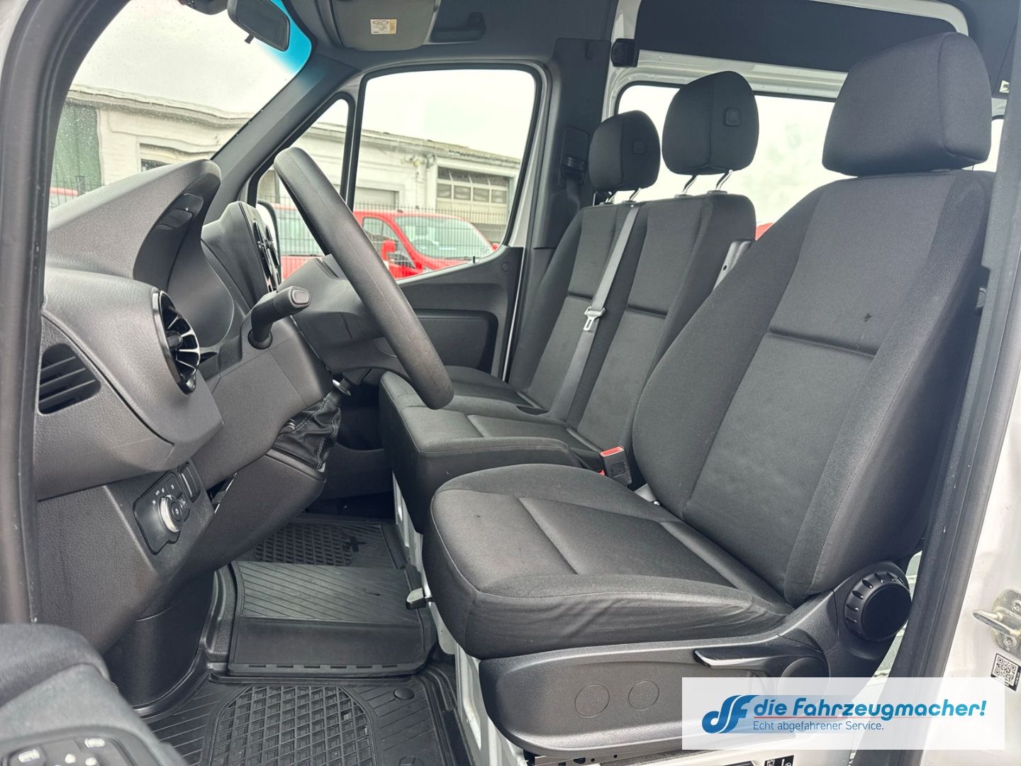 Fahrzeugabbildung Mercedes-Benz Sprinter III Tourer RWD AWD 311 CDI L2 DAB Tel.