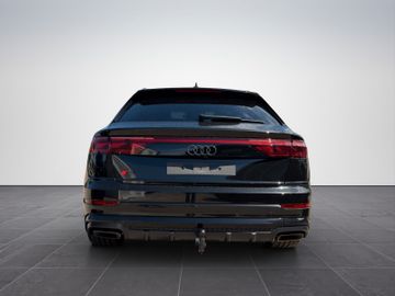 Audi Q8 - 8