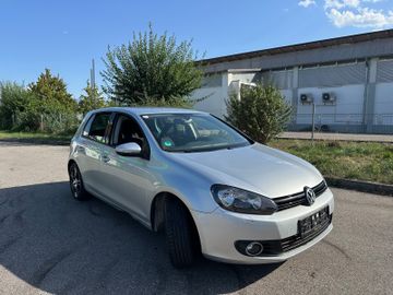 Volkswagen Golf - 5