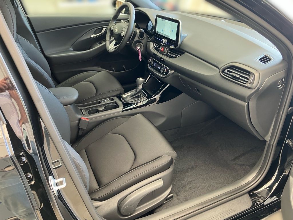 Fahrzeugabbildung Hyundai i30 1.6 T-GDI 7-DCT Trend 2xKlima ACC AUT Kam.