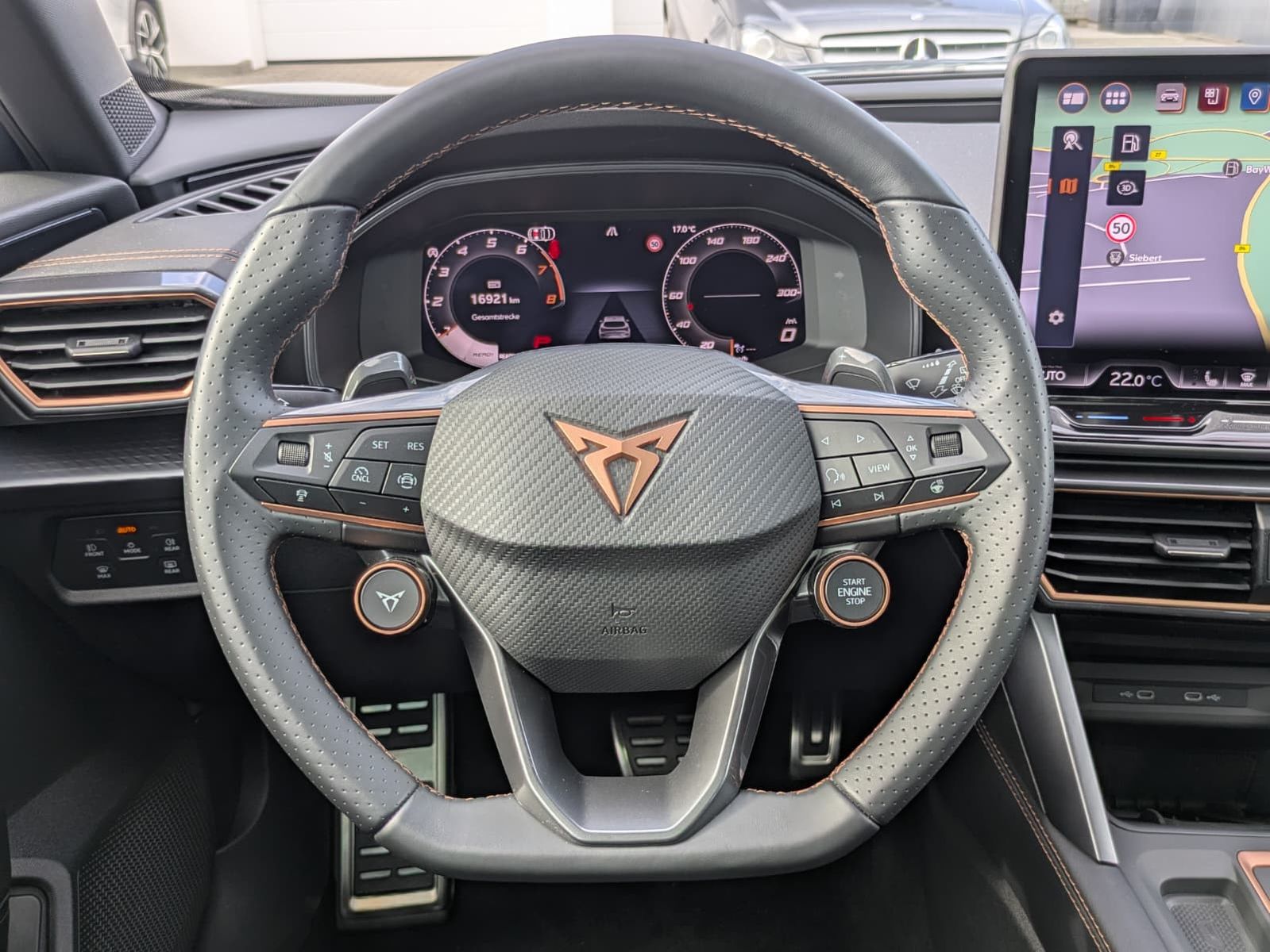 Vehicle image CUPRA Formentor 1.5 eTSI PANO*MATRIX*SENNH.*DINAM*360°