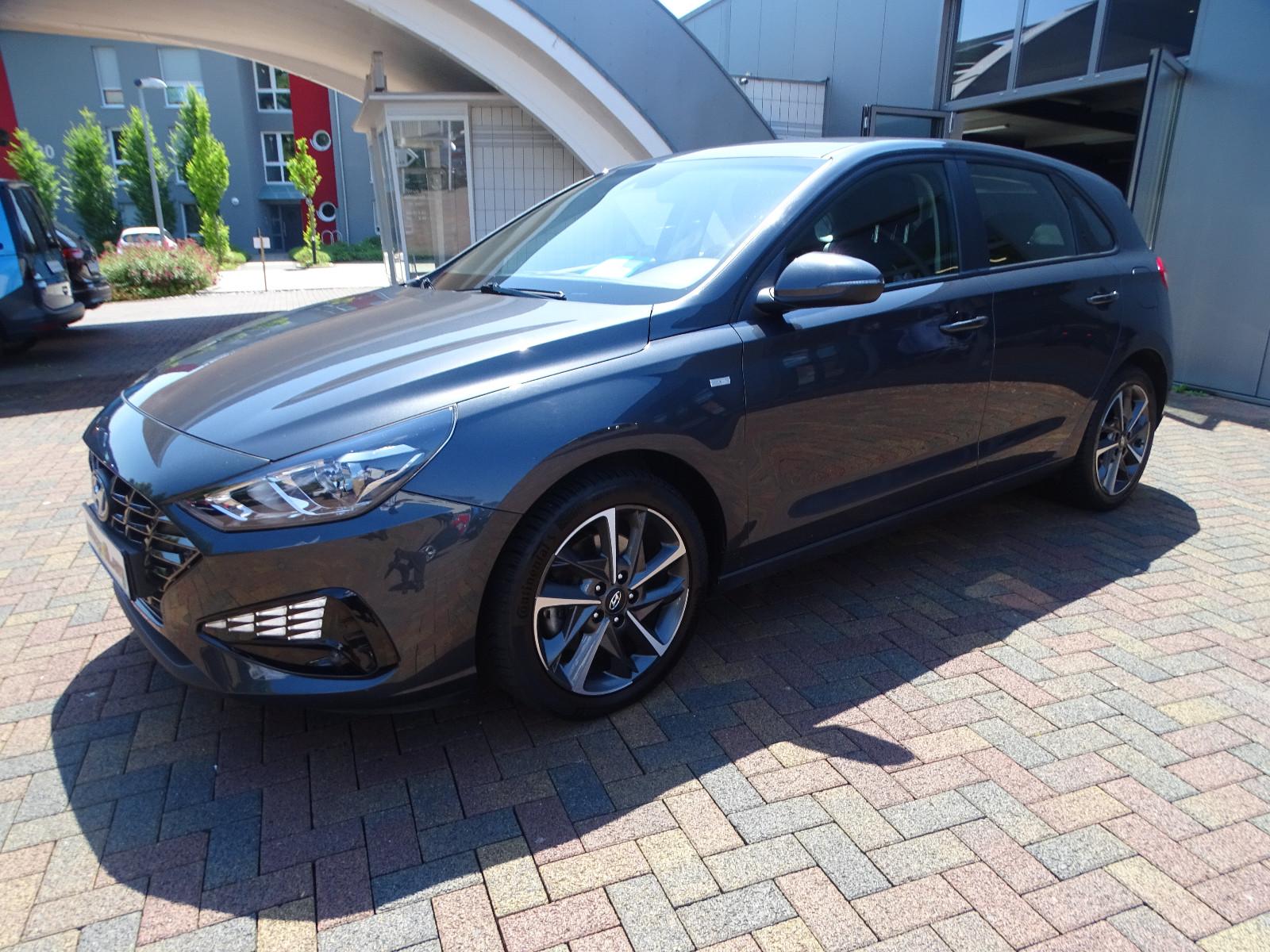 Hyundai i30 1.0T-GDI " SHZ/RFK/NAVI/1.Hand/Scheckheft"