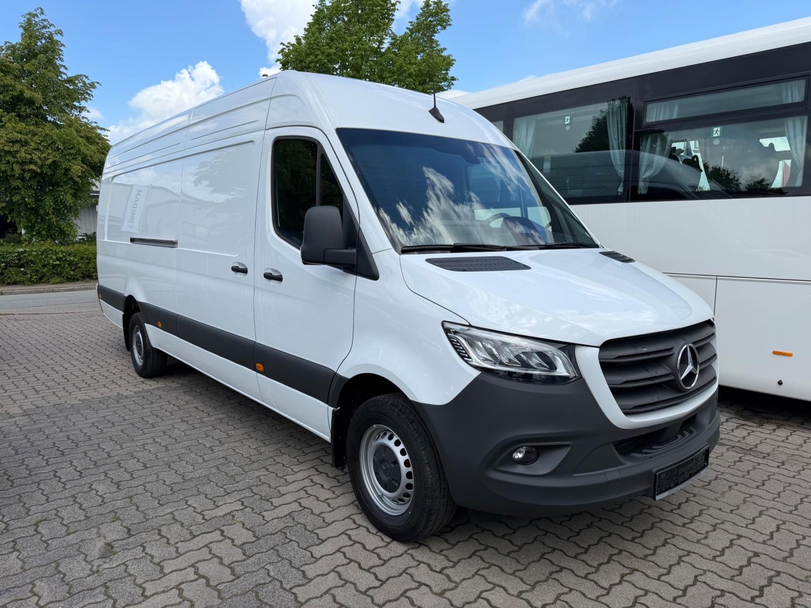 Mercedes-Benz Sprinter 319 CDI Automatik LED Extralang XXL