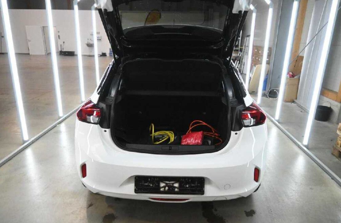 Fahrzeugabbildung Opel Corsa Fe Edition 50 KWH NAVI/TEMP/DAB/KLIMAAUT