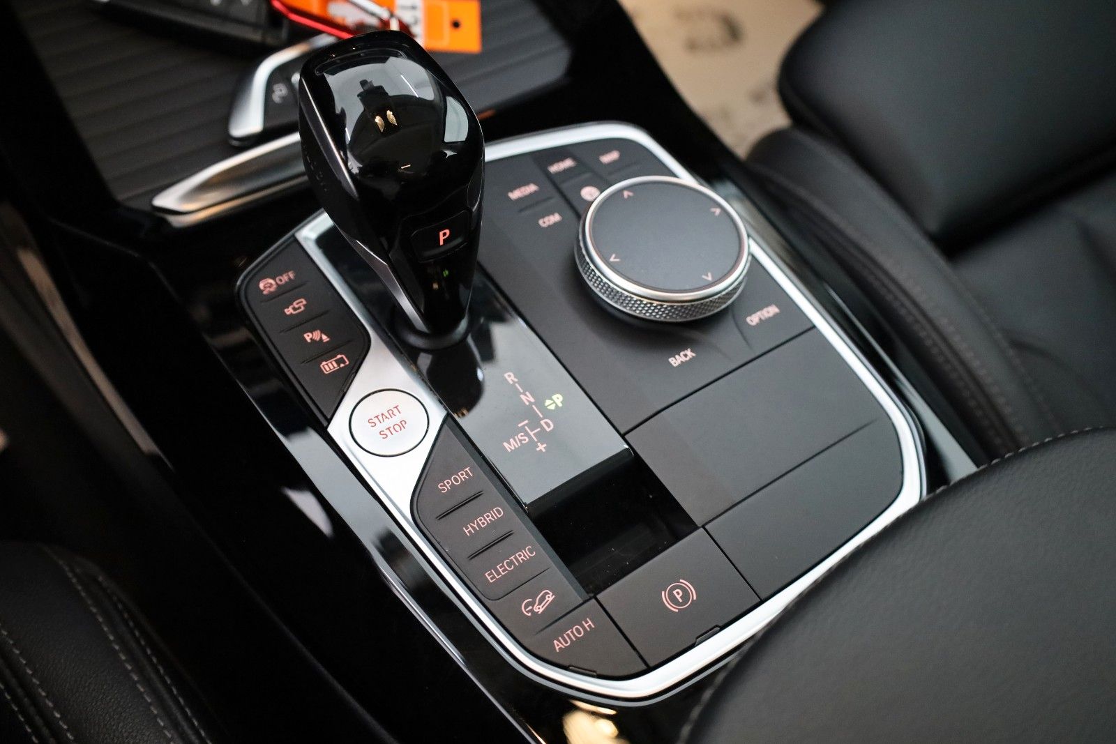 Fahrzeugabbildung BMW X3 xDrive30e,Leder,Navi,LED,SH,360Kamera,SportSi