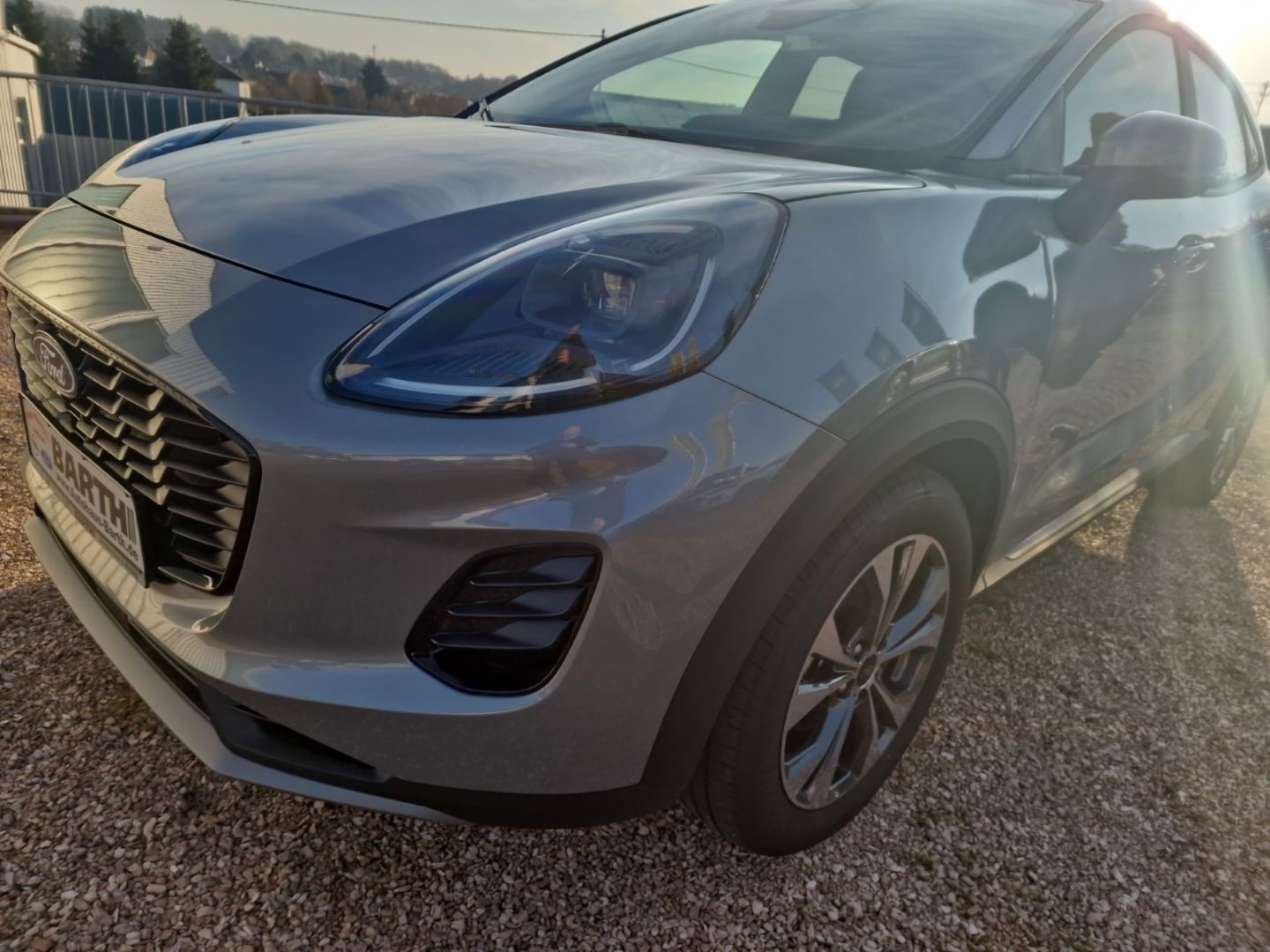 Fahrzeugabbildung Ford Puma Titanium Automatik, Winterpaket