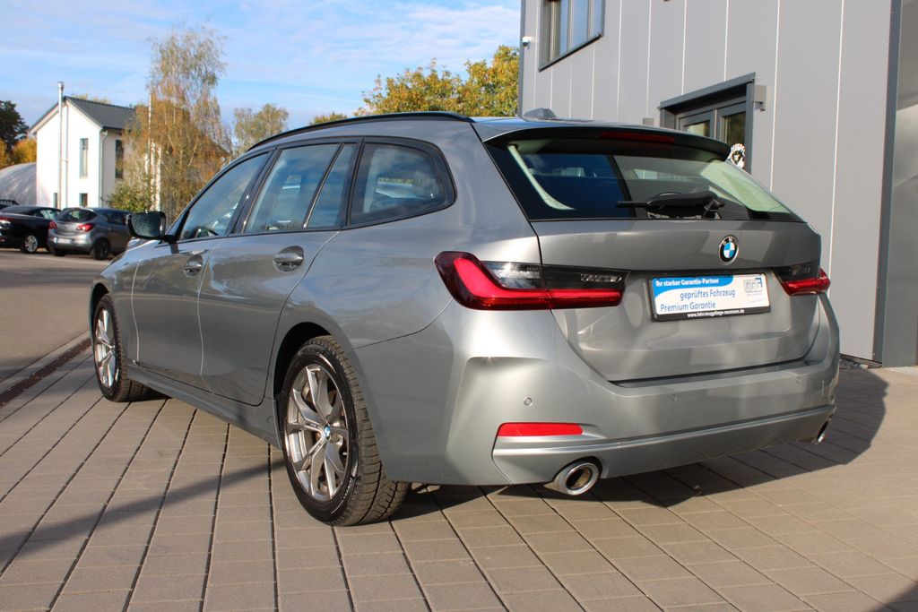 BMW 320 d xDrive Touring NAVI SHZ LED PDC AUT LIVE