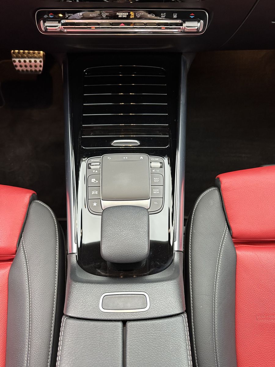 Fahrzeugabbildung Mercedes-Benz GLA 250e AMG-Line NAV+LED+PANORAMA+WIDESCREEN+SH