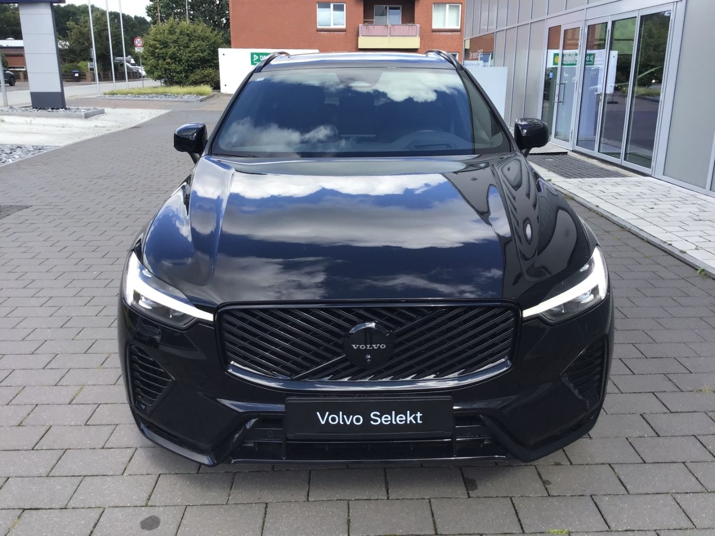 Volvo XC60 T8 Black Edition Ultra AWD Stdhzg. PanoDach imagem 3