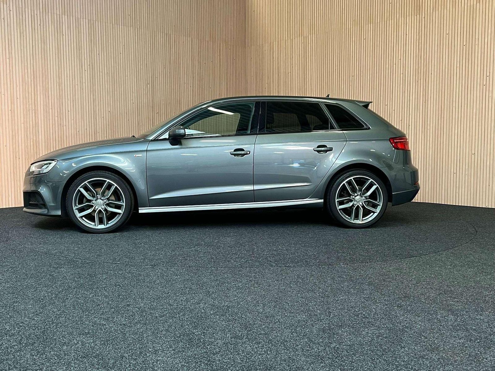 Audi A3 A3 Sportback 30 TFSI Sport S tronic (EU6d-TEM imagem 2