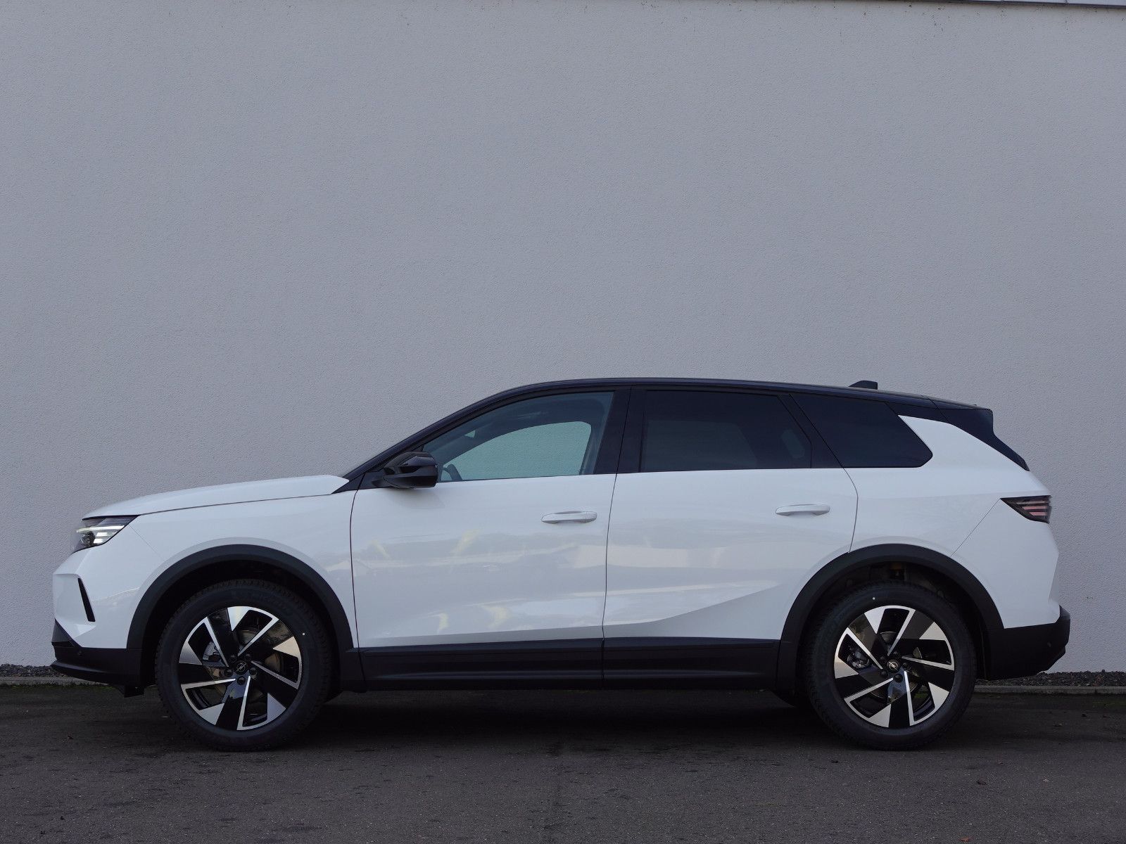 Fahrzeugabbildung Opel Grandland GS,Autom.Navi,Sitzh,Schiebedach,Headup