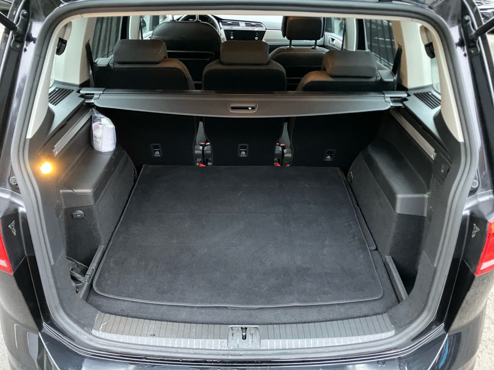 Volkswagen Touran - Bild 17