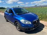 Suzuki SX4 S-Cross 8 Fach Bereift+Klima+AHK - blaue Suzuki SX4