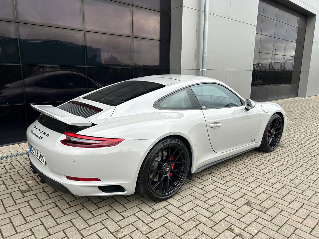 Porsche 991
