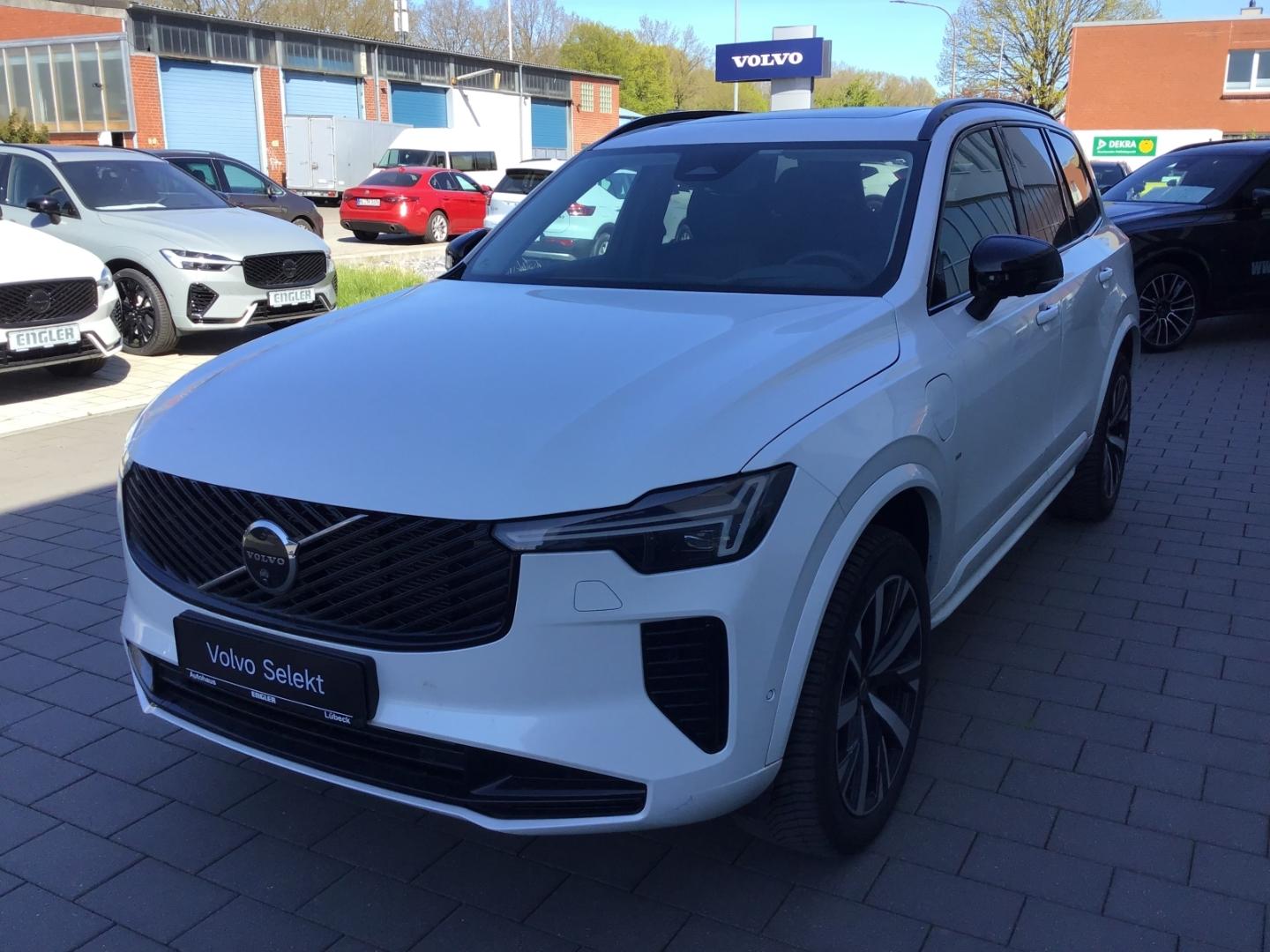 Volvo XC90 T8 Plus Dark AWD 7-Sitzer PanoDach HUD Cam