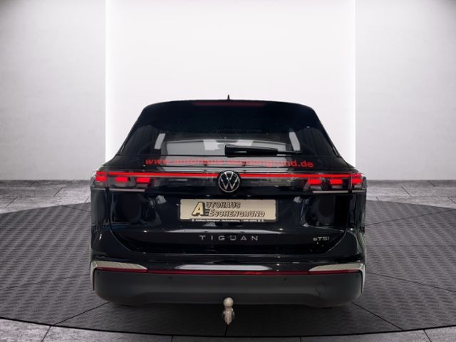 Fahrzeugabbildung Volkswagen Tiguan 1.5 eTSI DSG ELEGANCE AHK IQ.DRIVE IQ.LIG
