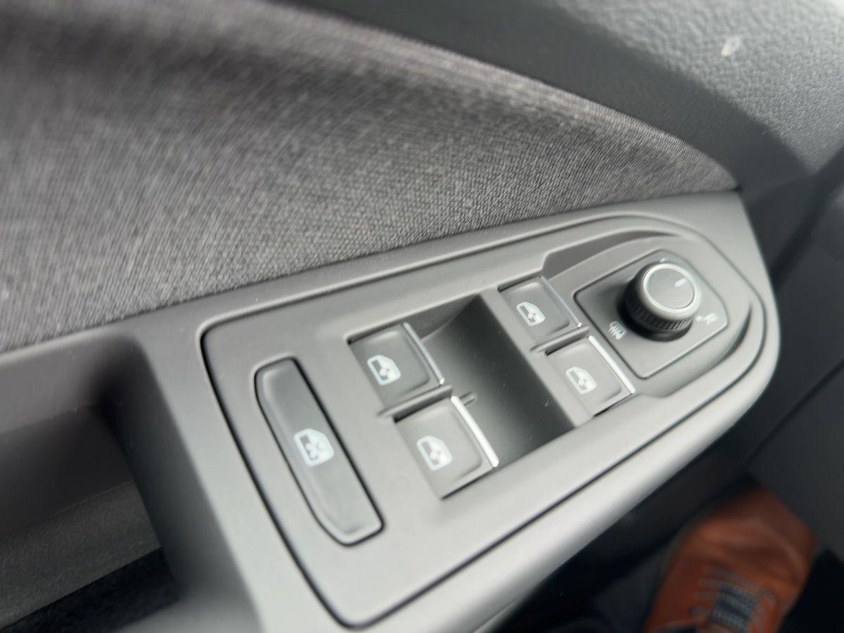 Volkswagen Golf VIII Variant 2.0TDI NAVI PDC LED ACC SHZ MF, миниатюра 15