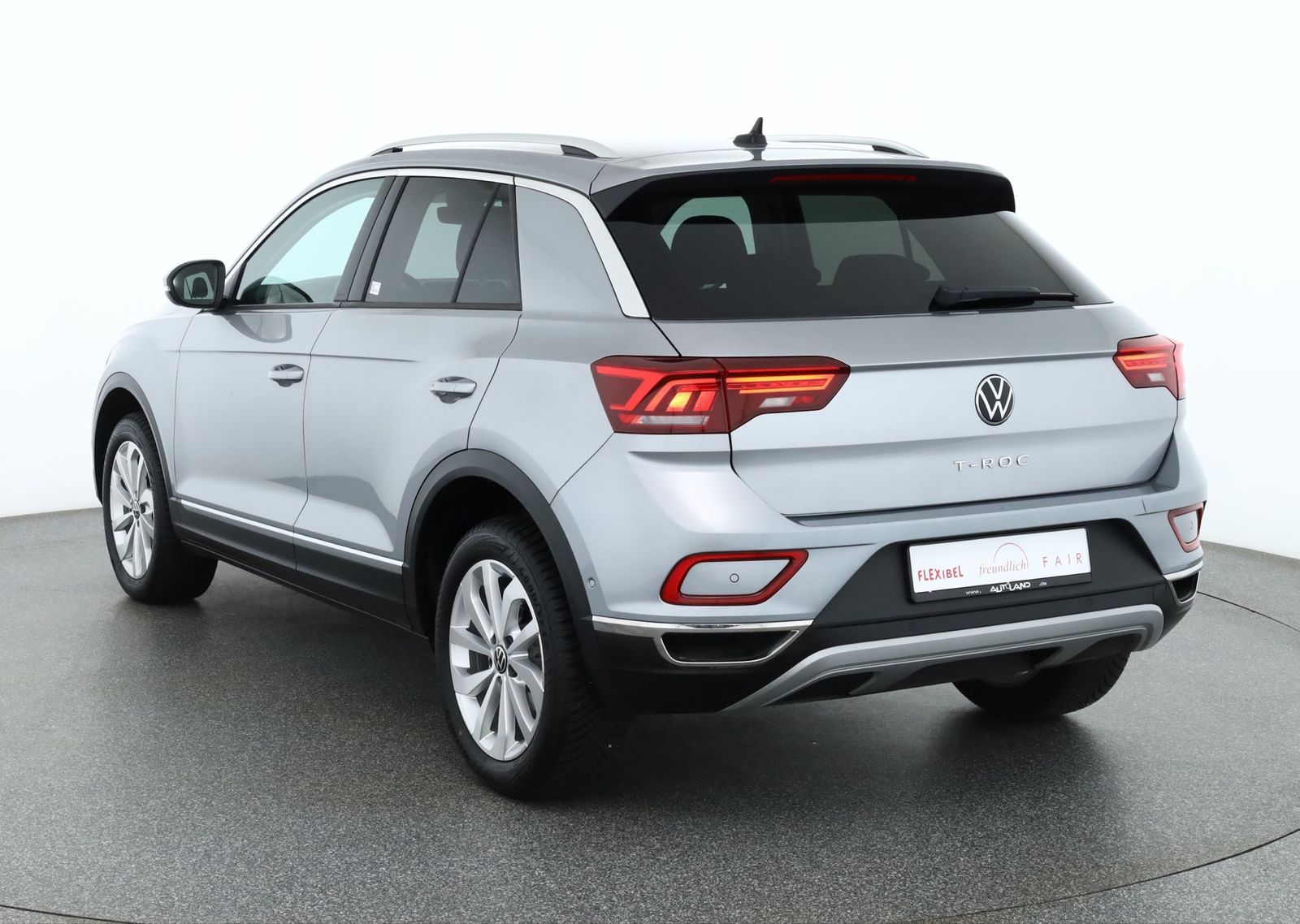 Volkswagen T-Roc 1.5 TSI DSG LED ACC Kamera imagem 3