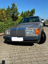 Mercedes-Benz E230 (W124)  Juwel aus Familienbesitz  - gebrauchte Mercedes-Benz 230 aus dem Jahr 1986