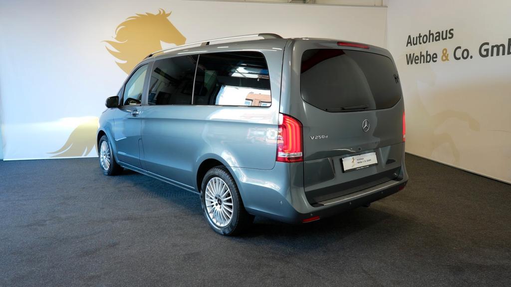 Mercedes-Benz V 250