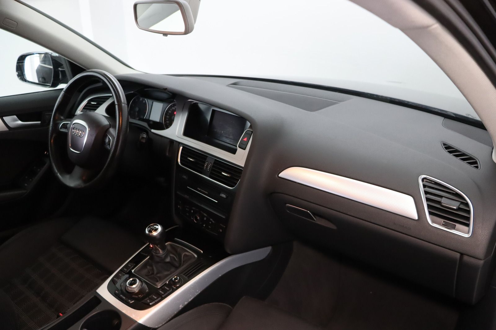 Fahrzeugabbildung Audi A4 1.8 TFSI Ambiente Avant