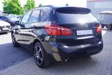 BMW 218d Active Tourer LED Navi Kamera Klimaaut. AHK - BMW mit Diesel-Antrieb: Sitzheizung