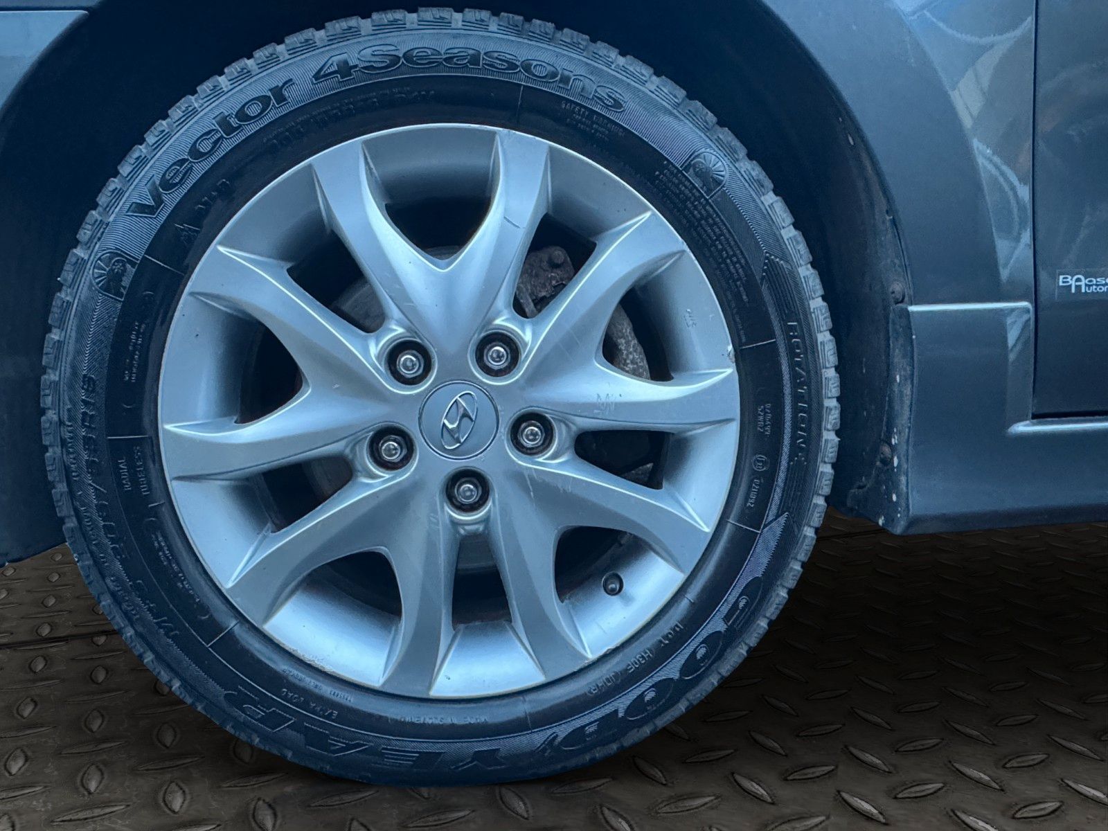 Fahrzeugabbildung Hyundai i30 CW 1.6 CRDi 66 kW Edition20
