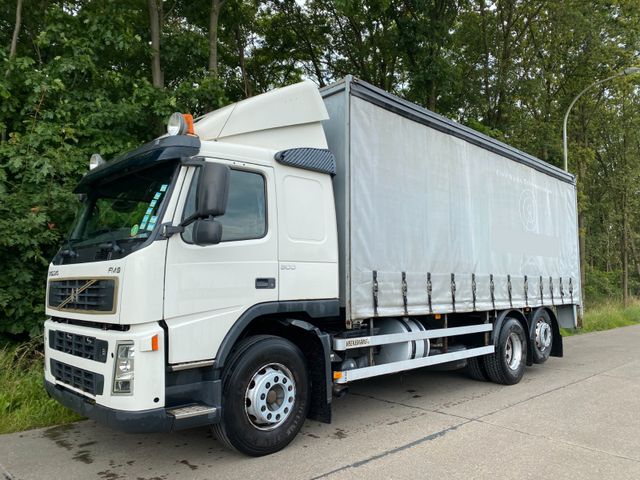 Volvo FM300  NUR 280000 KM   / 6x2