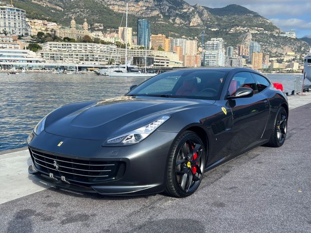 Ferrari GTC4Lusso 3.9 V8 T DCT