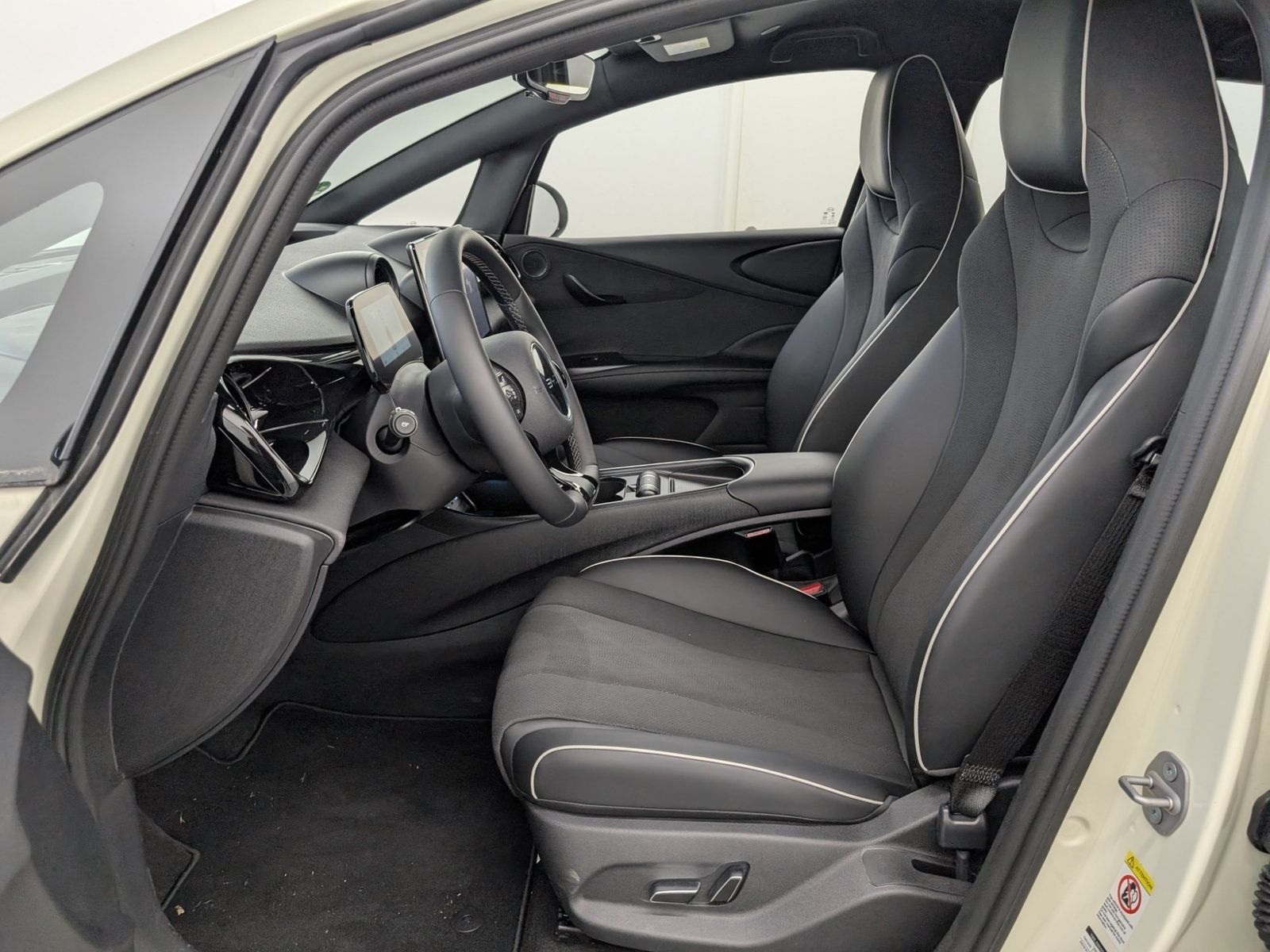 BYD DOLPHIN Dolphin Comfort LED Navi ACC Keyless – Bild 8
