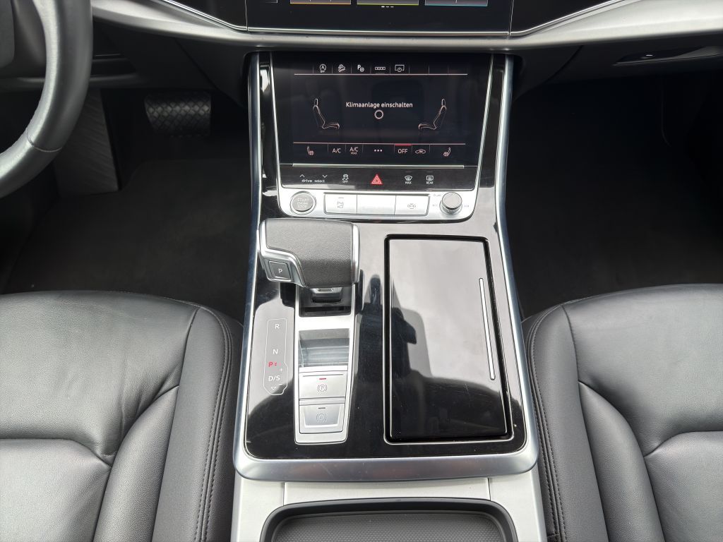 AUDI Q7 2023