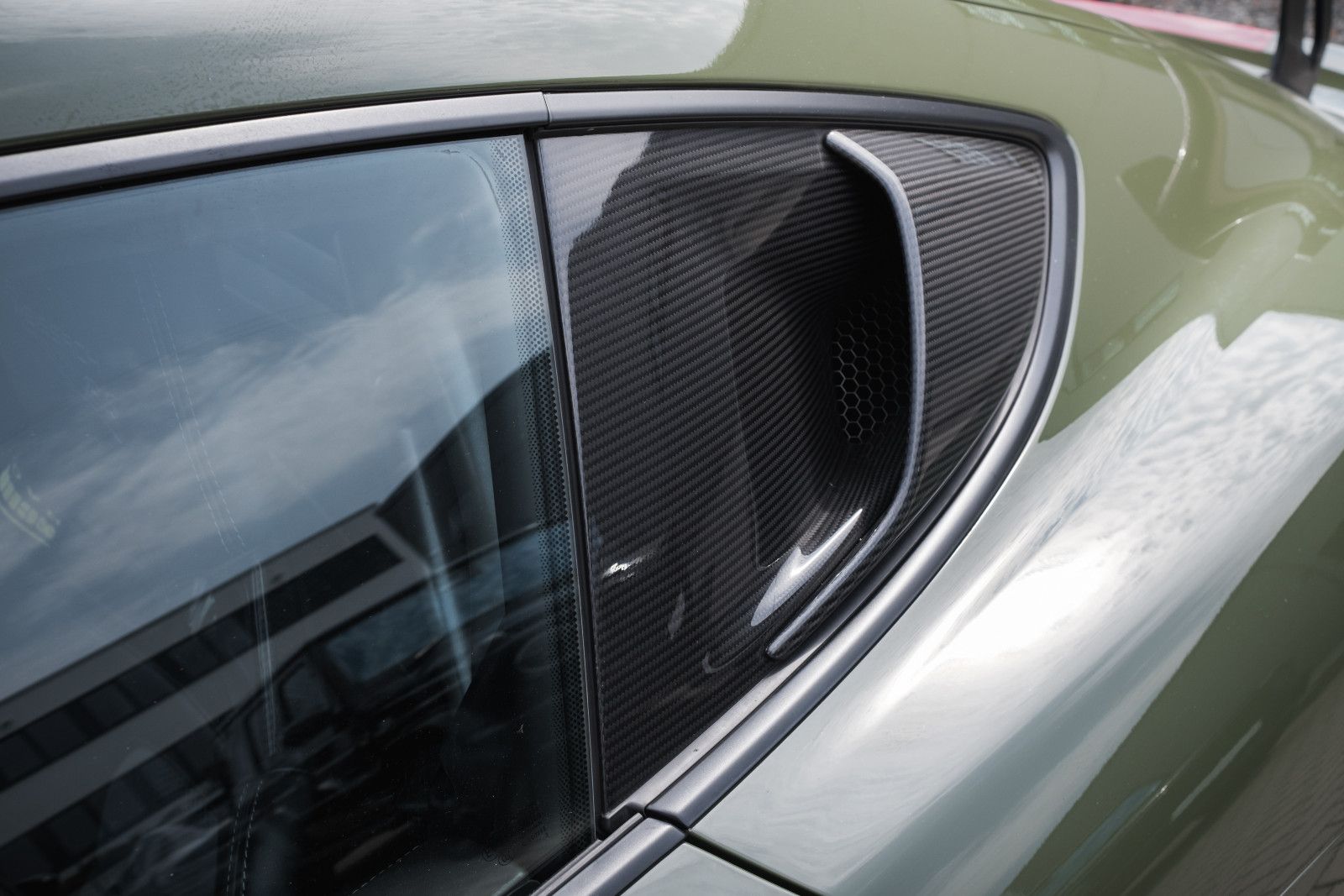 Fahrzeugabbildung Porsche 718 GT4 RS-Weissach-PTS-Lift-LED-Steuer-Folie