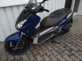 Yamaha X-MAX 250 - YAMAHA X MAX 250