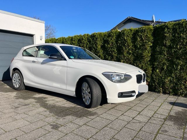 BMW 118D Sportline Rentner Hand top gepfle...