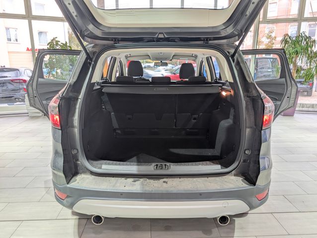 Ford Kuga Cool & Connect