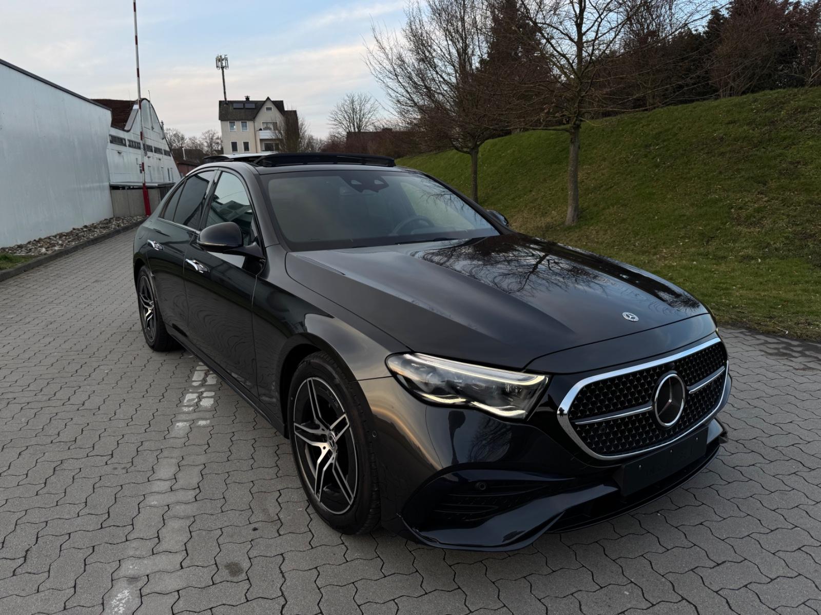 Mercedes-Benz E 220d AMG*MBUX*SUPERSCRN*PANO*DIGILIGHT*BURMSTR