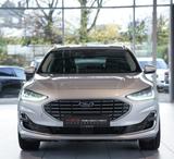 Ford Focus Titanium Vignale Aut. 2.H *ACC*Kam*Digital - Ford Focus mit Benzin-Antrieb: Kombi, Automatik