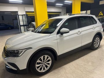 Volkswagen Tiguan - 2