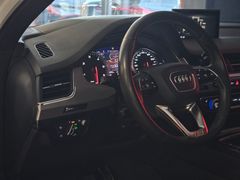 Fahrzeugabbildung Audi Q7 3.0 TDI quattro *S-LINE* (PANO/360°/LED/HUD/